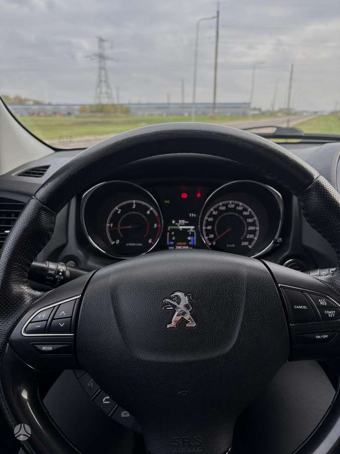 Peugeot 4008 2013 — photo 18
