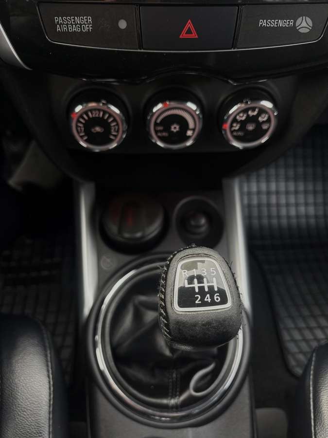 Peugeot 4008 2013 — photo 22