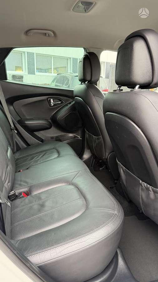 Hyundai ix35 2012 — photo 13