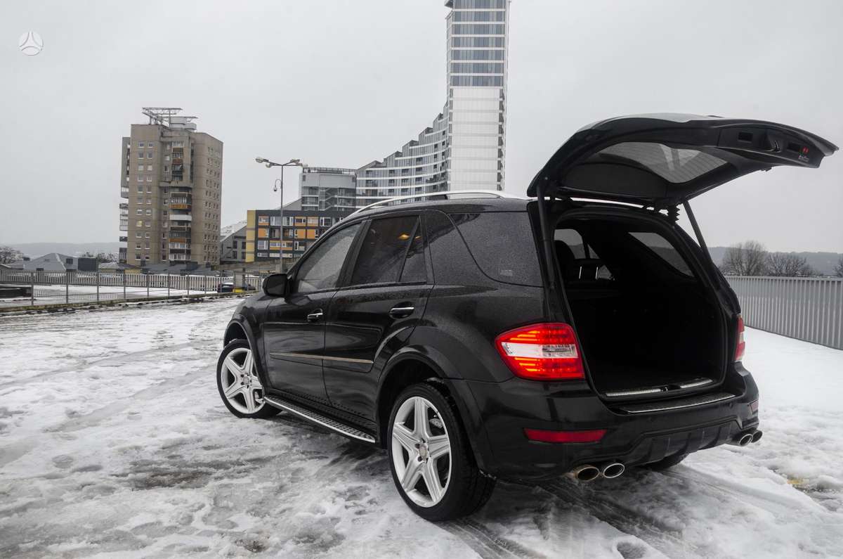 Mercedes-Benz ML550 2010 — photo 20