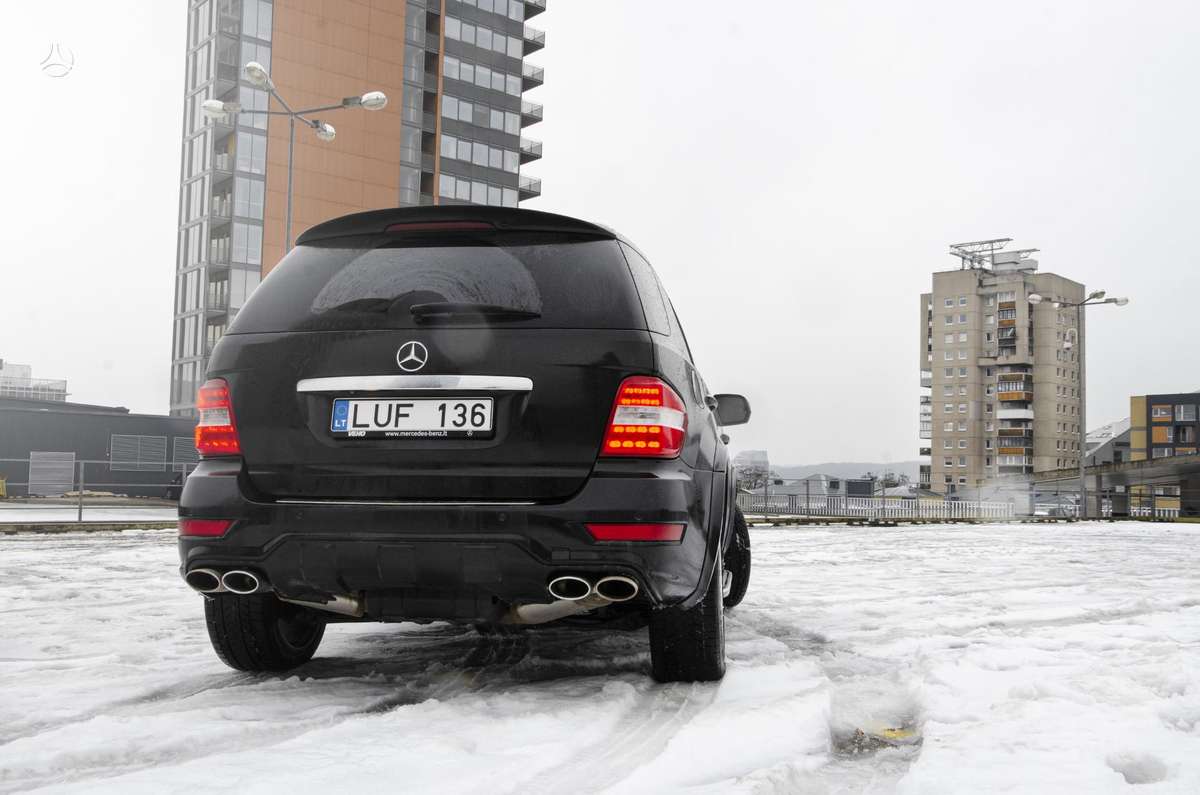 Mercedes-Benz ML550 2010 — photo 5