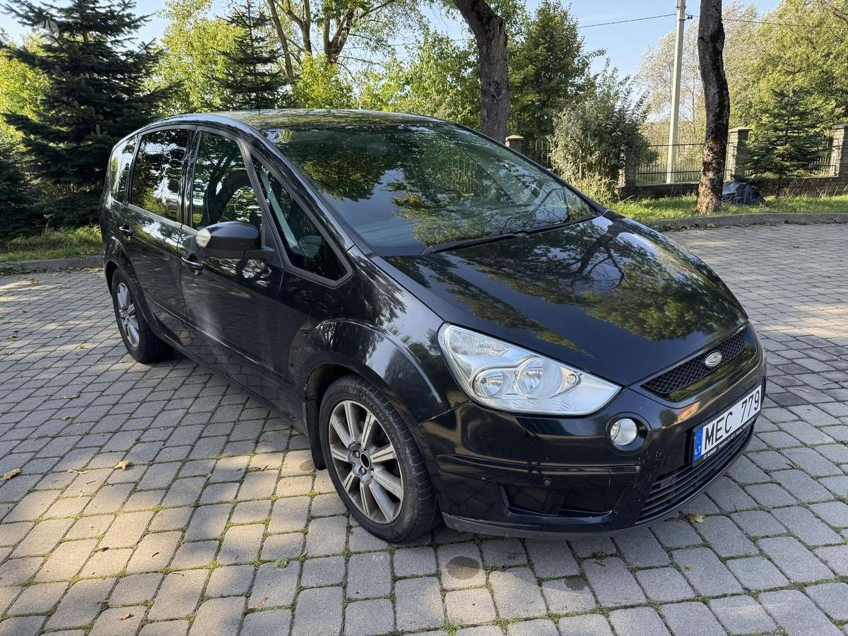 Ford S-MAX 2007 — вигляд ззаду