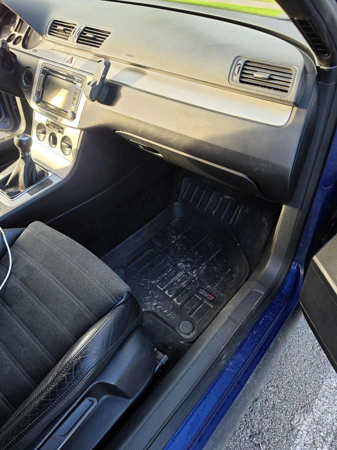 Volkswagen Passat 2008 — photo 22