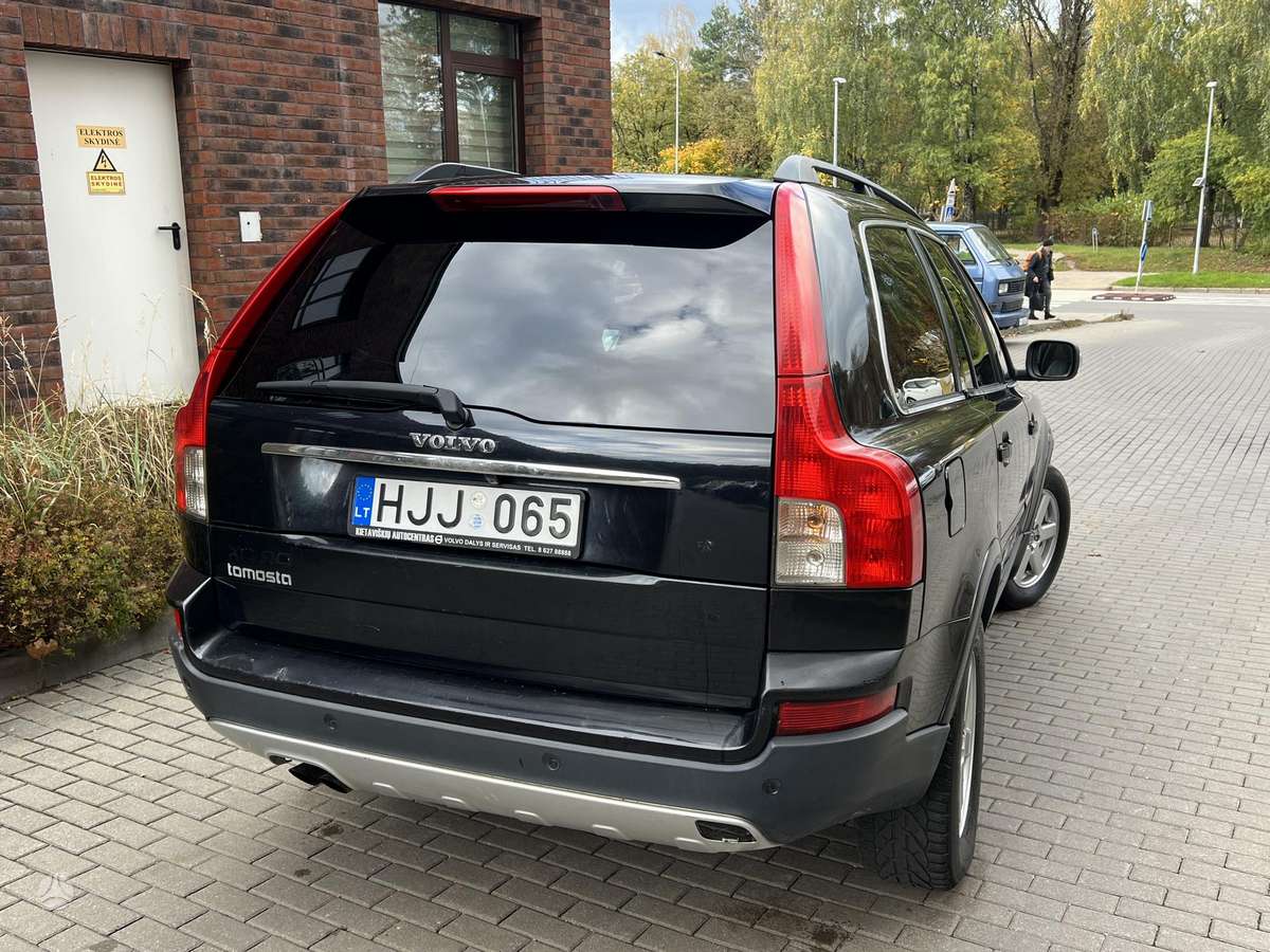 Volvo XC90 2007 — двигун 2401 cm³, 185 HP (136kW)