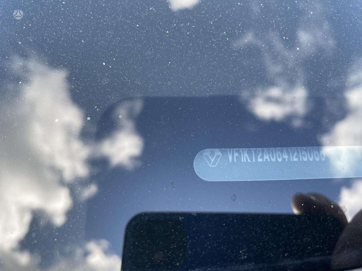 Renault Laguna 2009 — photo 18