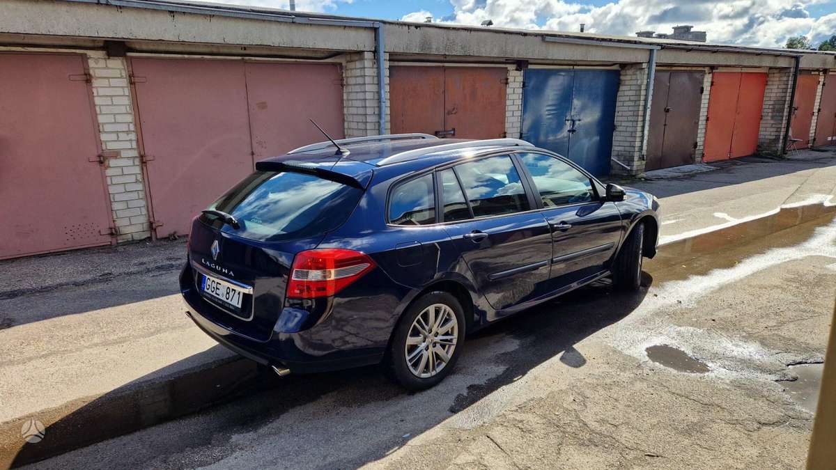 Renault Laguna 2009 — photo 6
