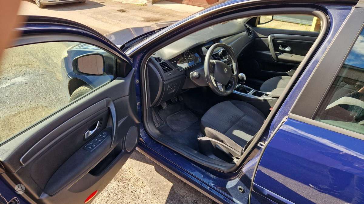 Renault Laguna 2009 — photo 7