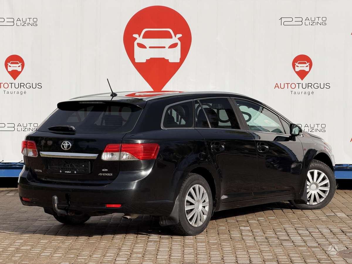 Toyota Avensis 2013 — photo 7