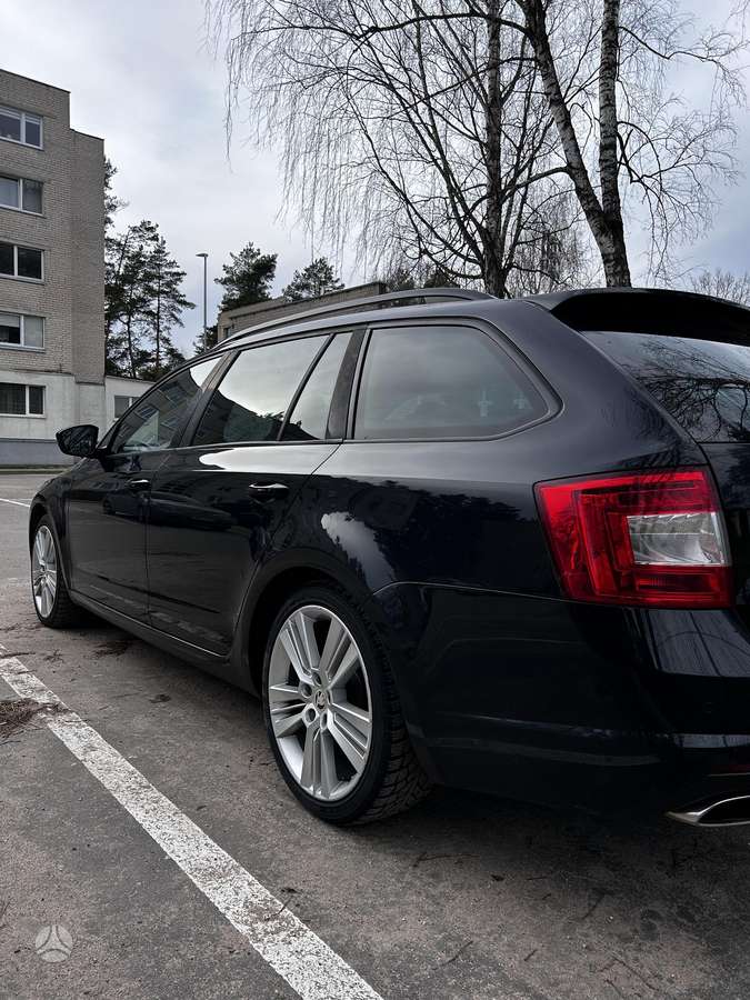 Skoda Octavia 2014 — interior