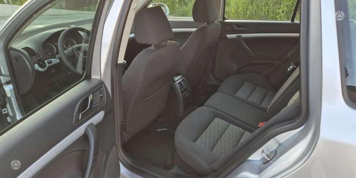 Skoda Octavia 2011 — photo 7