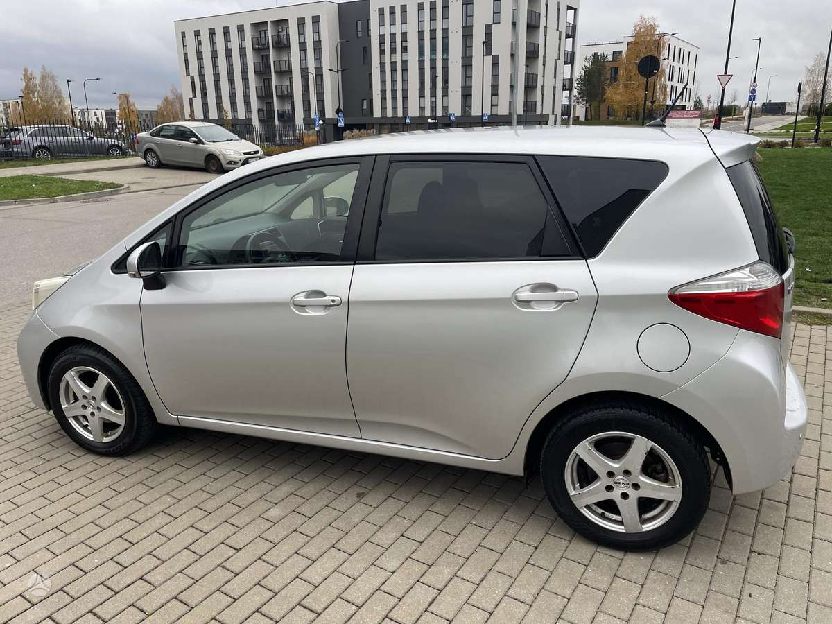 Toyota Verso-S 2011 — rear view