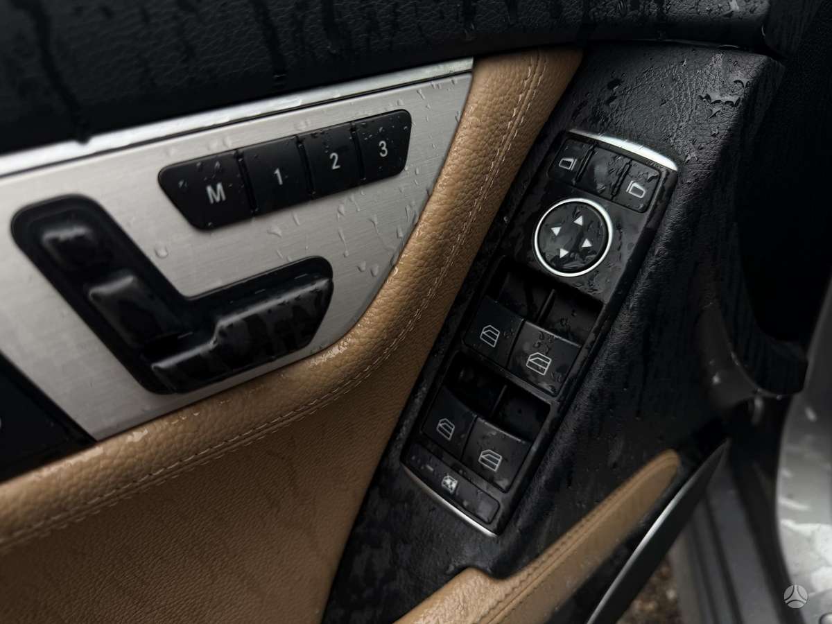 Mercedes-Benz C220 2012 — photo 13