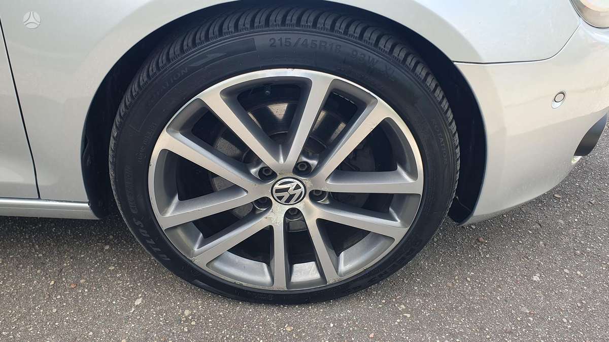 Volkswagen Golf 2010 — photo 20