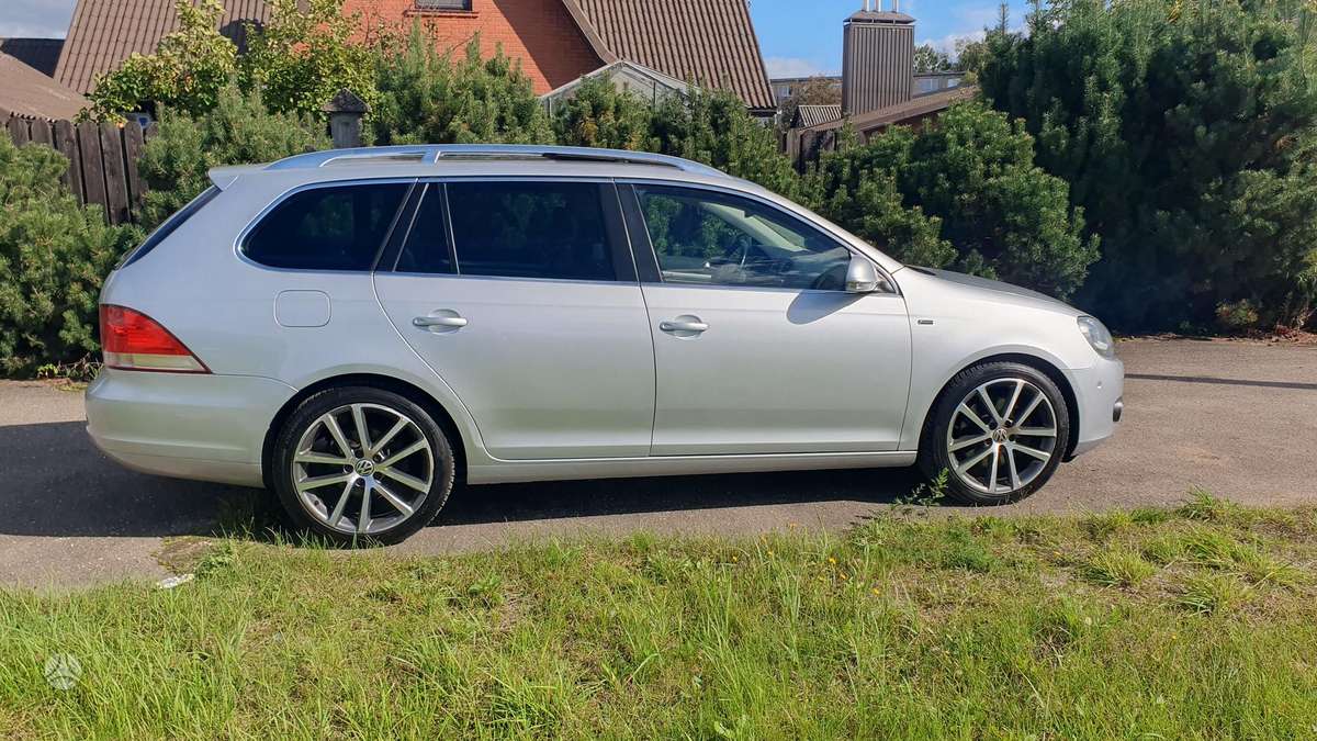 Volkswagen Golf 2010 — photo 26