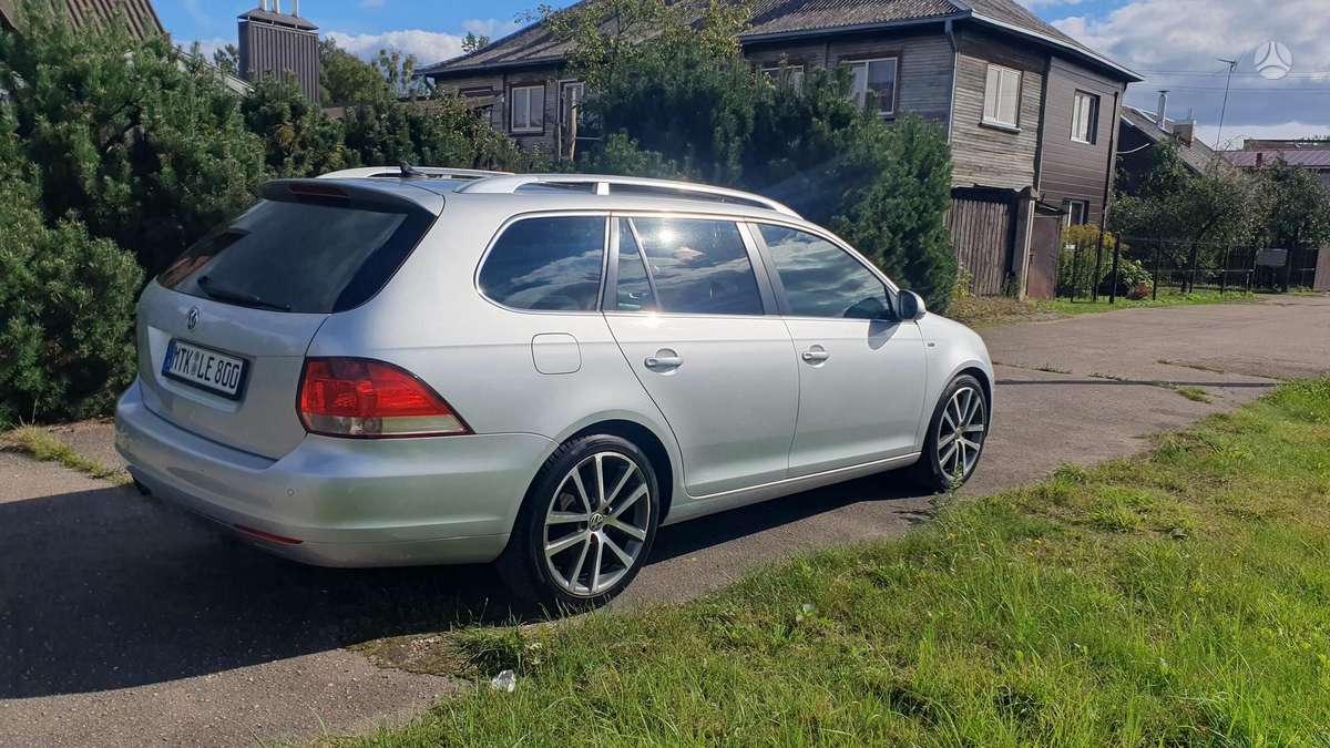 Volkswagen Golf 2010 — photo 27