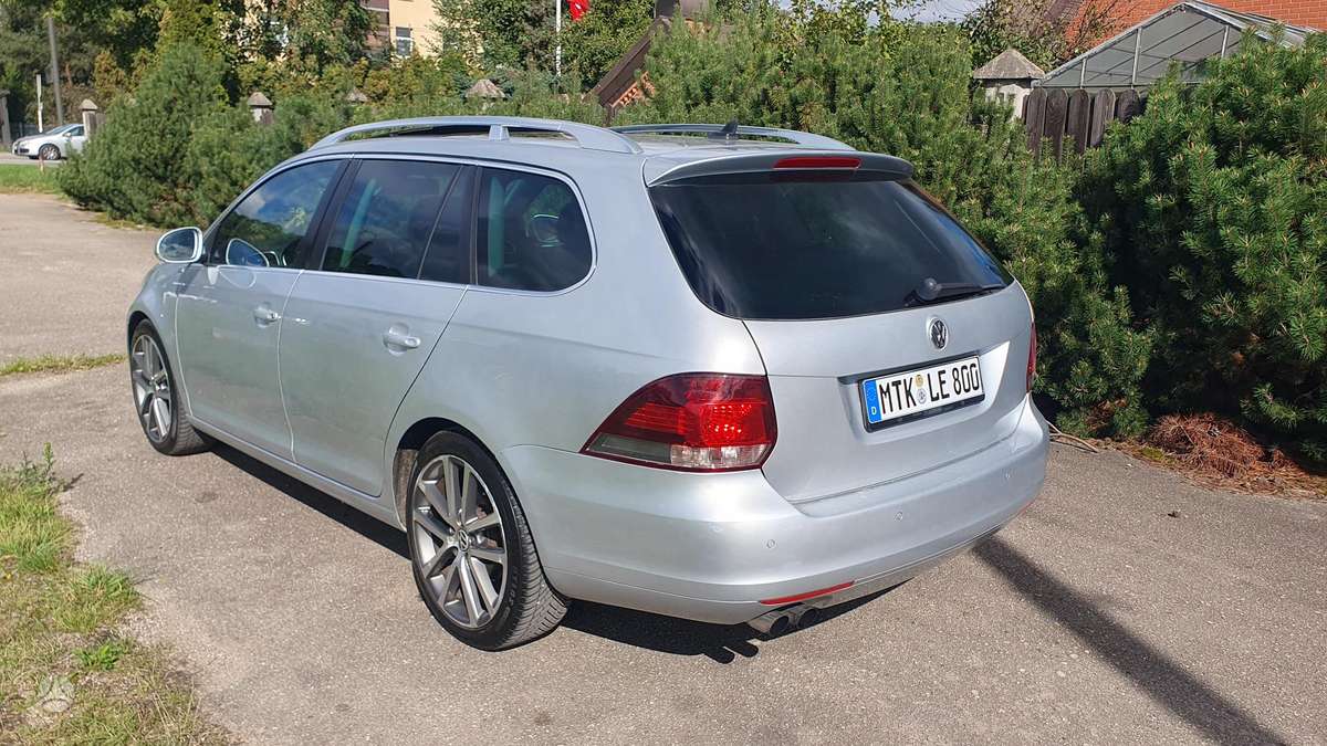 Volkswagen Golf 2010 — engine 2000 cm³, 140 HP (103kW)