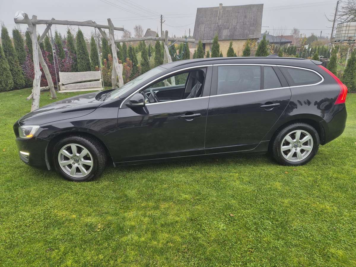 Volvo V60 2015 — photo 6
