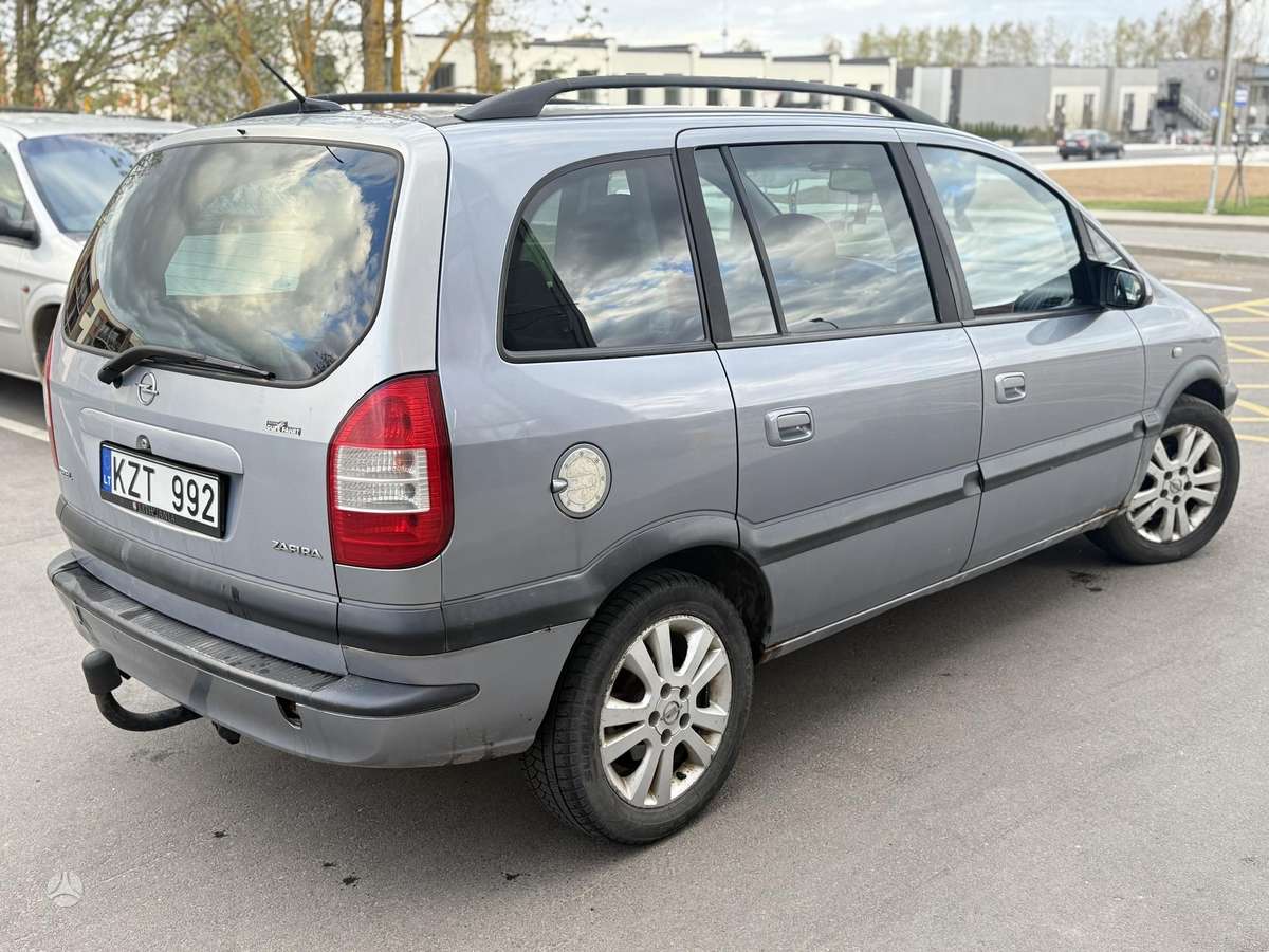 Opel Zafira 2004 — engine 1995 cm³, 101 HP (74kW)