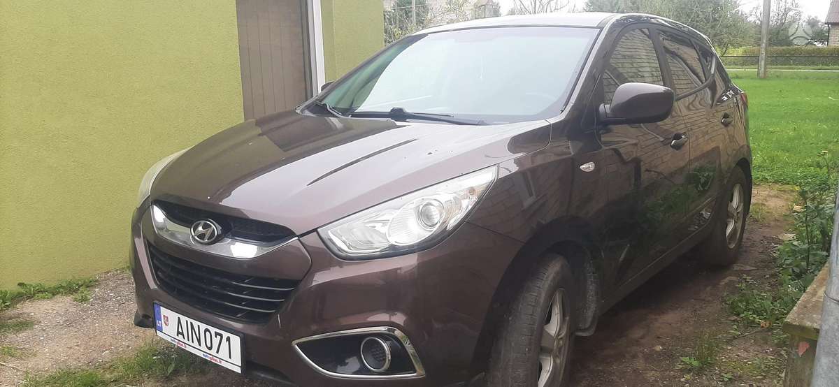 Hyundai ix35 2011 — двигун 1685 cm³, 116 HP (85kW)