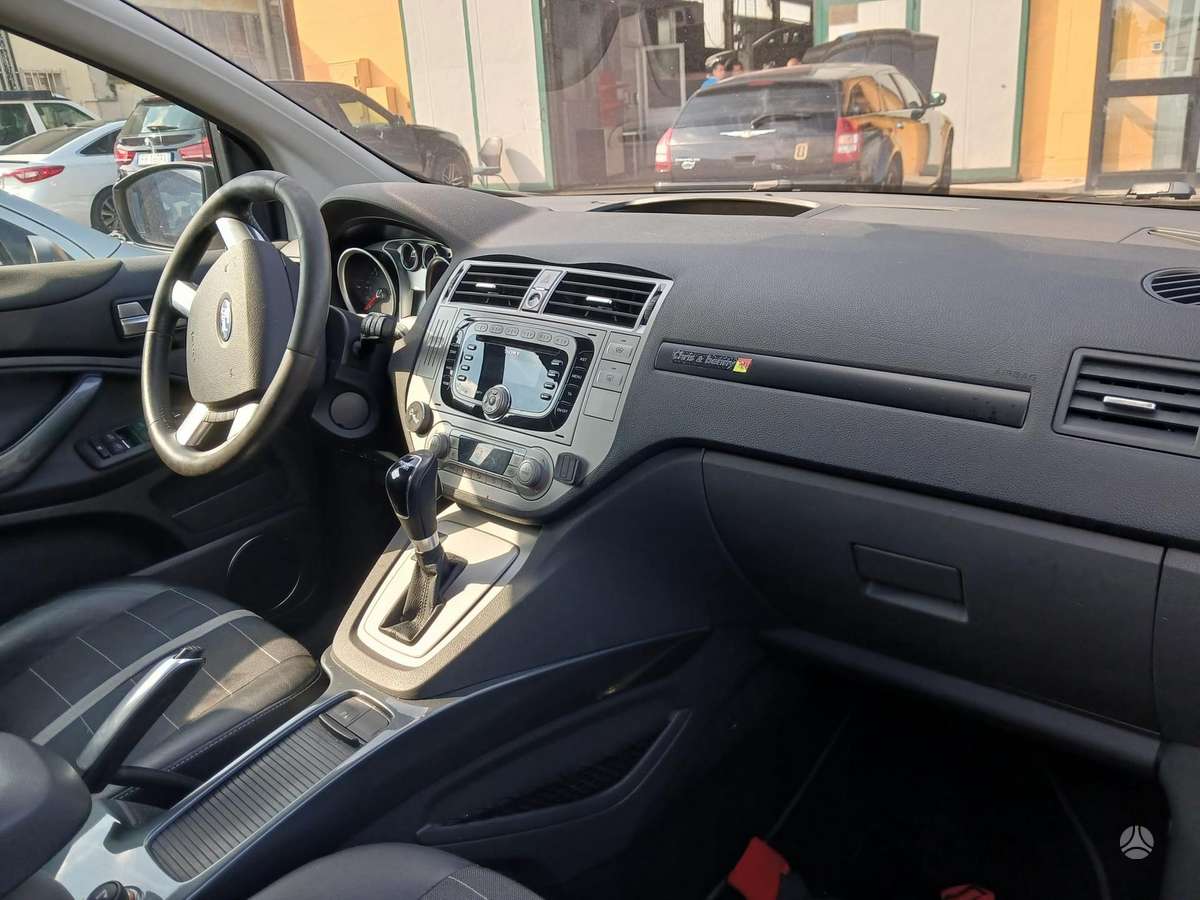 Ford Kuga 2011 — photo 15