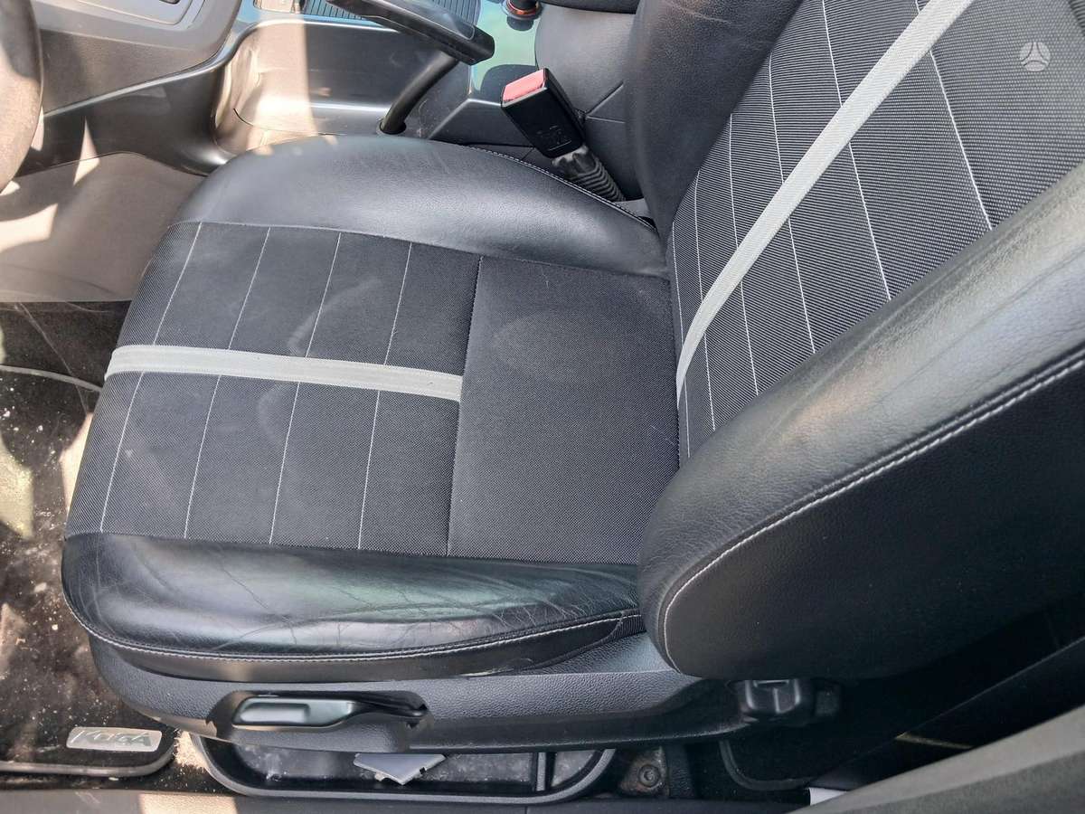 Ford Kuga 2011 — photo 5