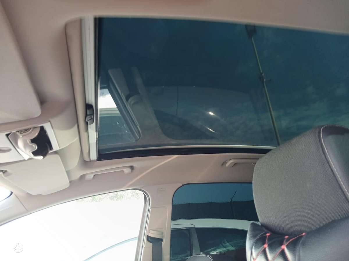 Ford Kuga 2011 — photo 7