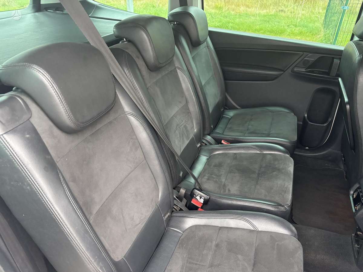 Volkswagen Sharan 2011 — photo 13