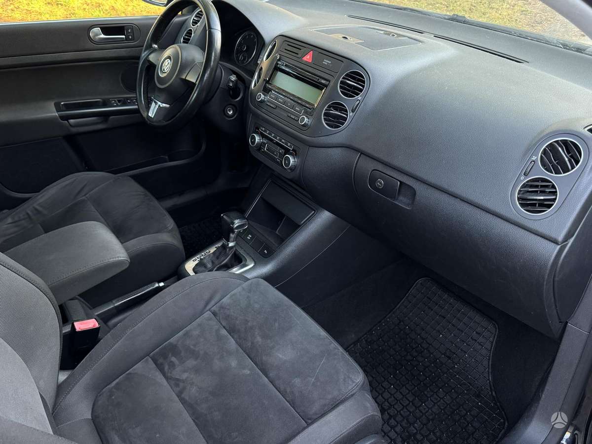 Volkswagen Golf 2010 — photo 10