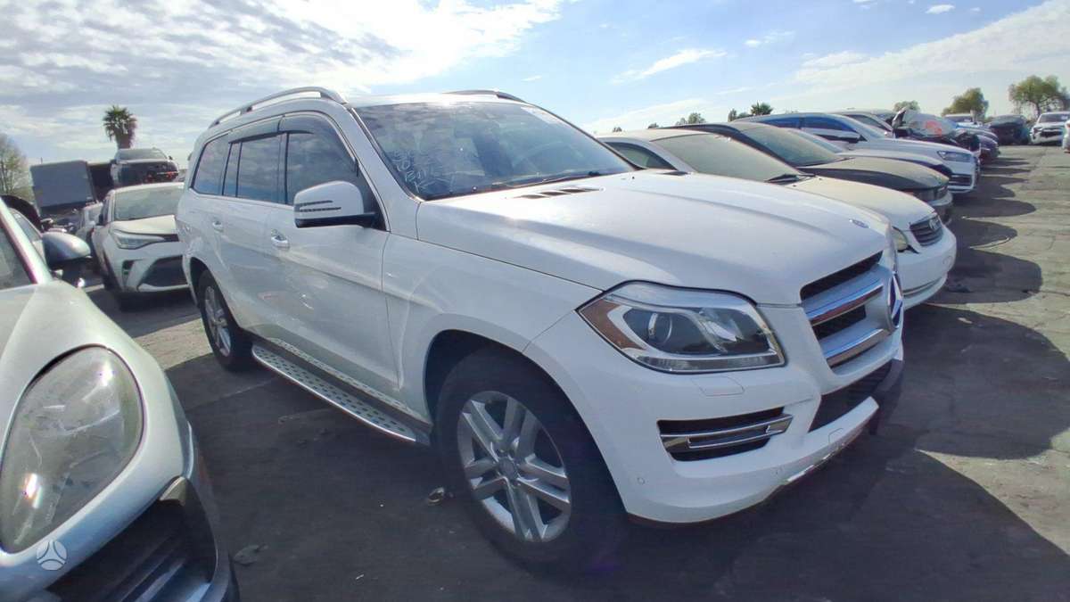 Mercedes-Benz GL450 2015 — vehicle for AFU Ukraine