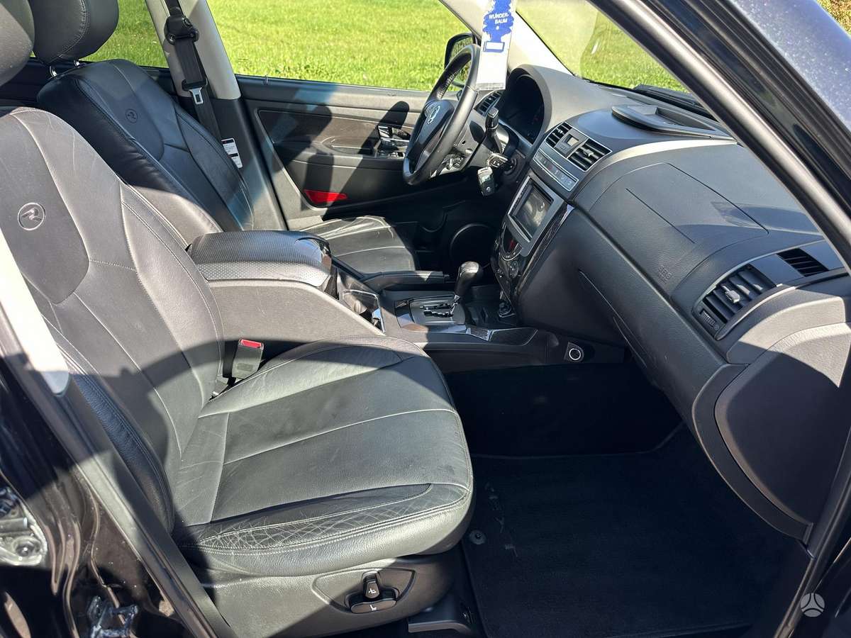 SsangYong Rexton 2015 — photo 18