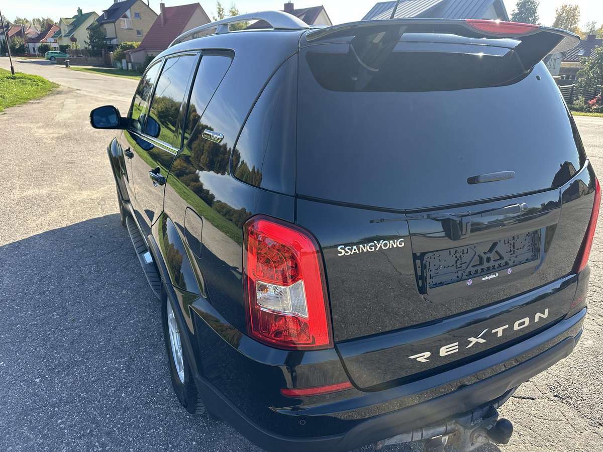 SsangYong Rexton 2015 — photo 9