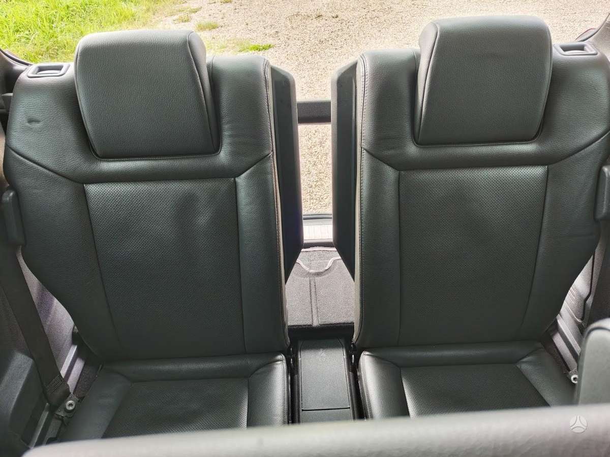 Opel Zafira 2010 — photo 13