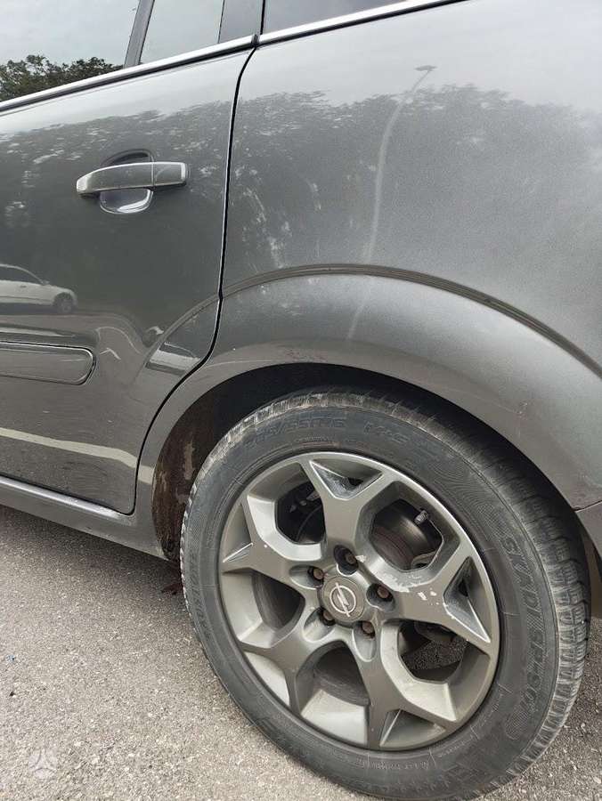Opel Zafira 2010 — photo 6