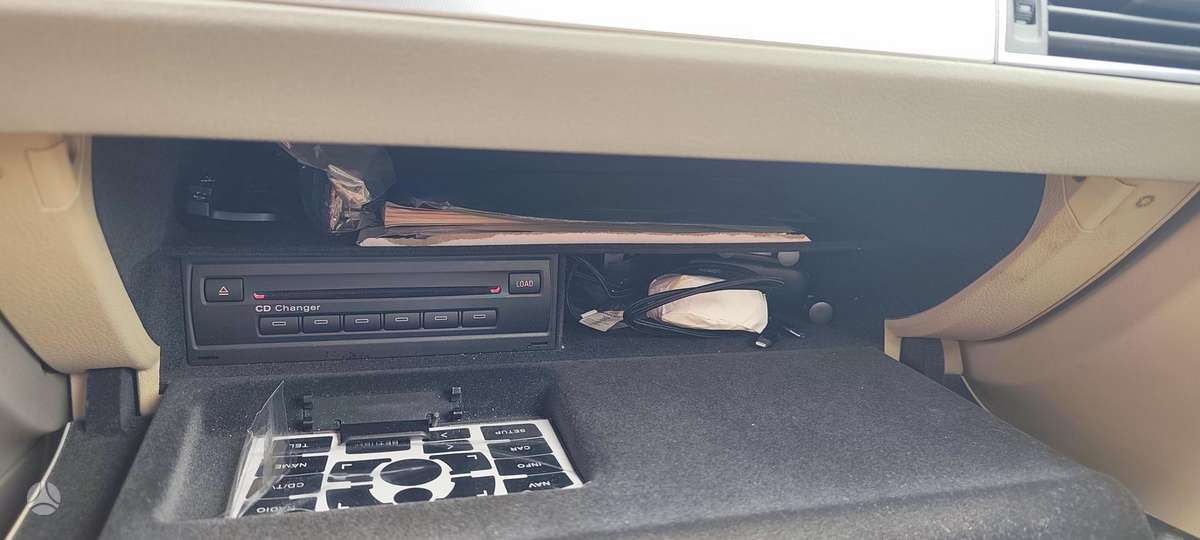 Audi A6 2006 — photo 17