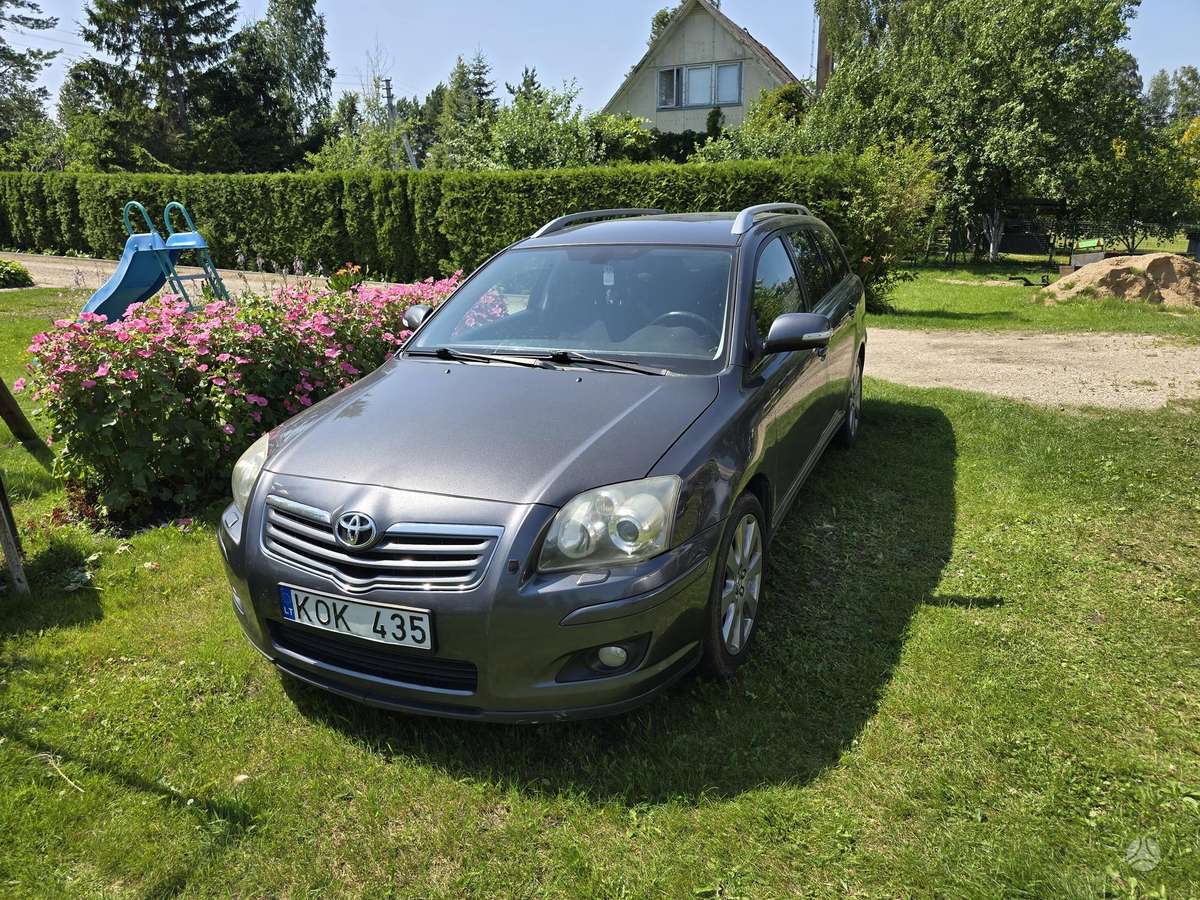 Toyota Avensis 2008 — авто для ЗСУ з Європи