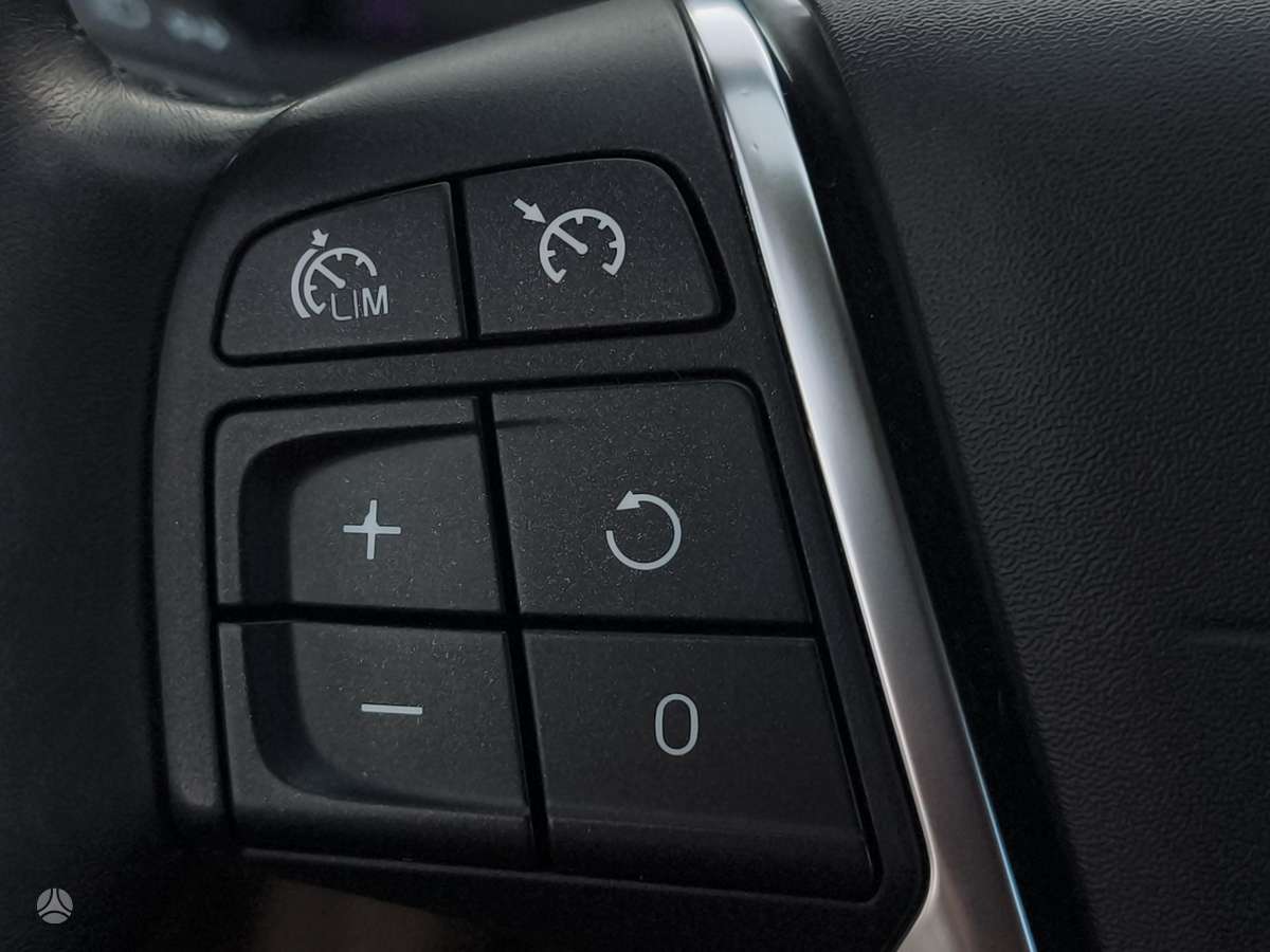Volvo V60 2011 — photo 18