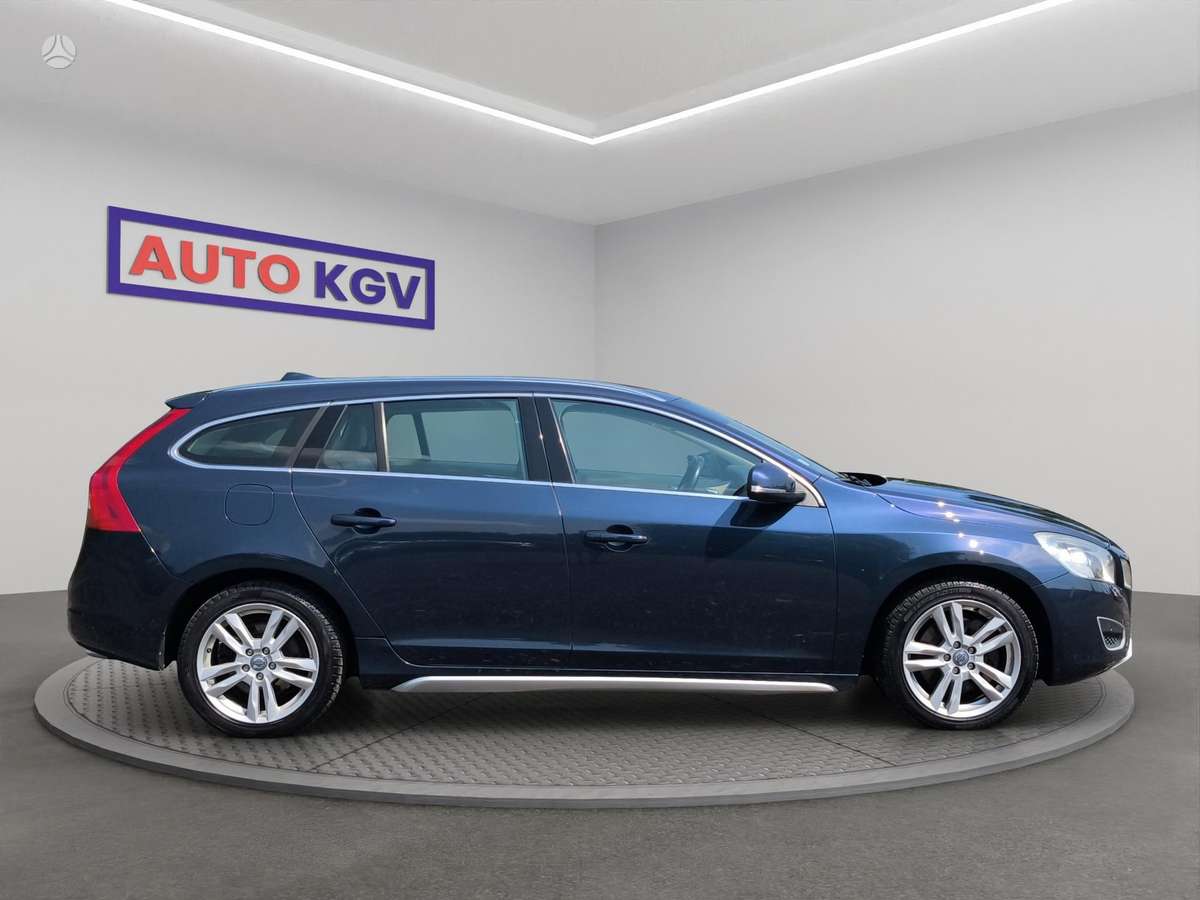Volvo V60 2011 — photo 6