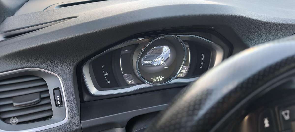 Volvo V60 2015 — photo 7