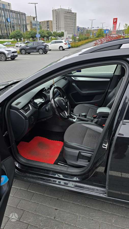 Skoda Octavia 2013 — фото 15