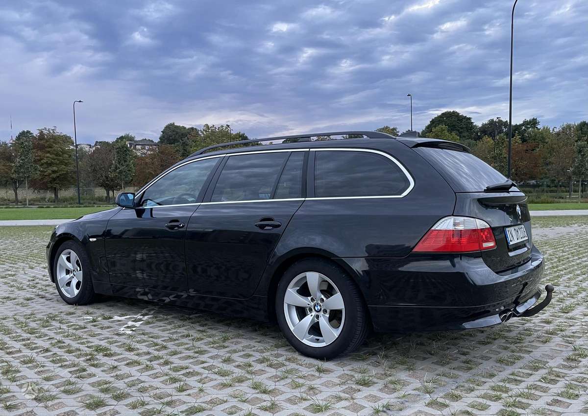 BMW 530 2006 — двигун 2993 cm³, 231 HP (170kW)