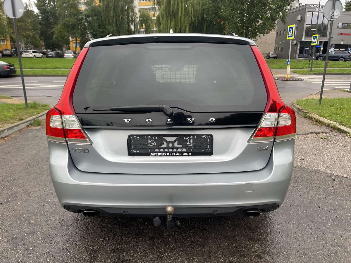 Volvo V70 2015 — photo 13