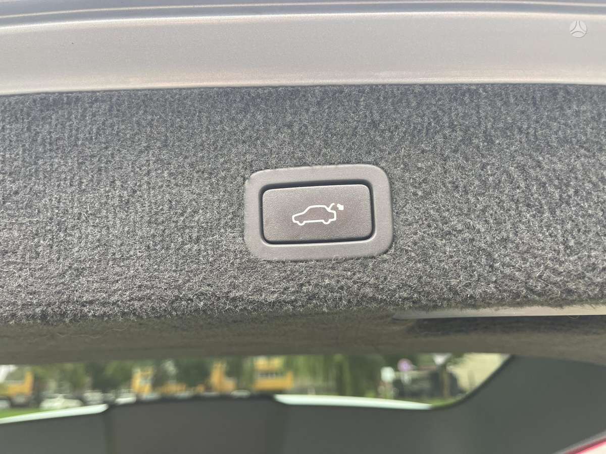 Volvo V70 2015 — photo 33