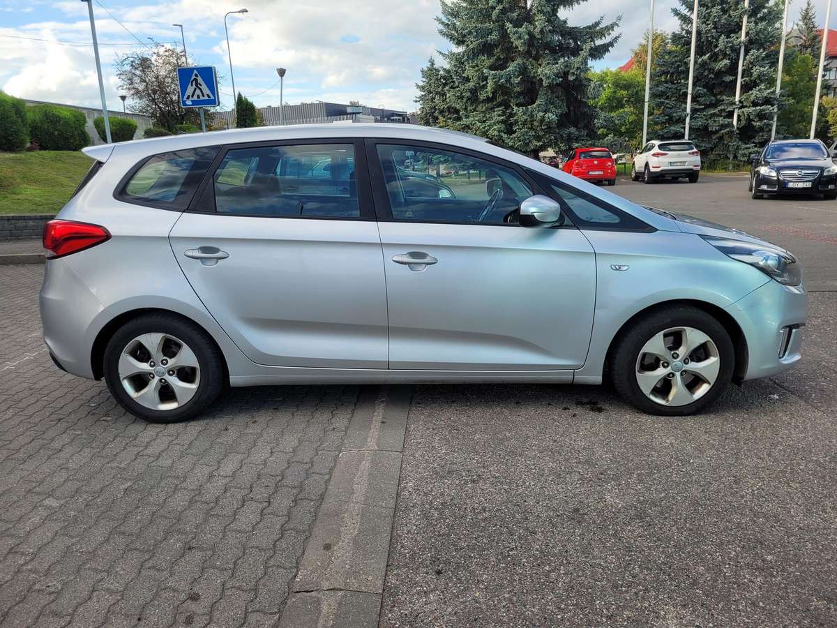 Kia Carens 2013 — engine 1685 cm³, 116 HP (85kW)