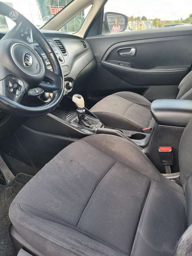 Kia Carens 2013 — photo 9