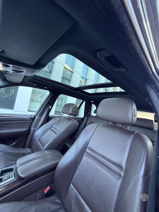 BMW X5 2008 — photo 16