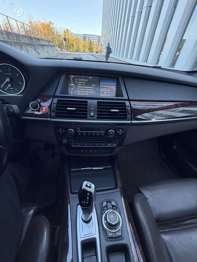 BMW X5 2008 — photo 19