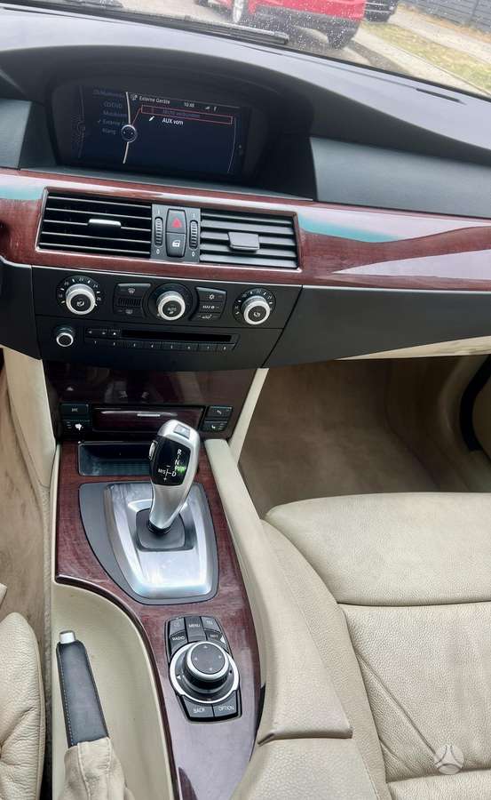BMW 530 2009 — photo 8