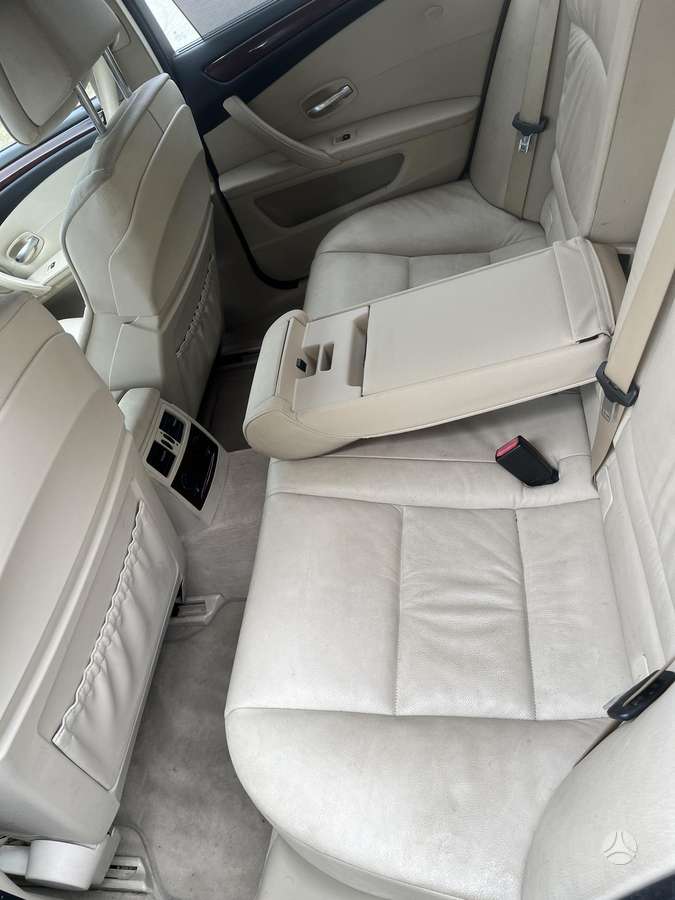 BMW 530 2009 — photo 9
