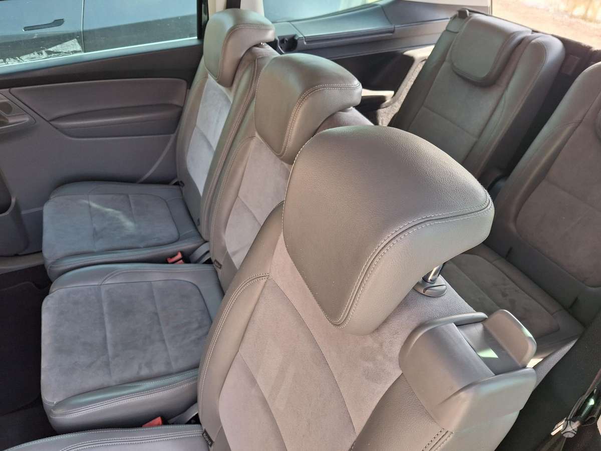 Volkswagen Sharan 2011 — photo 8