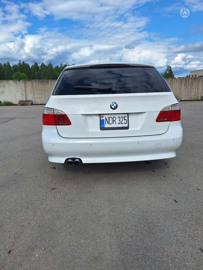 BMW 525 2010 — photo 6